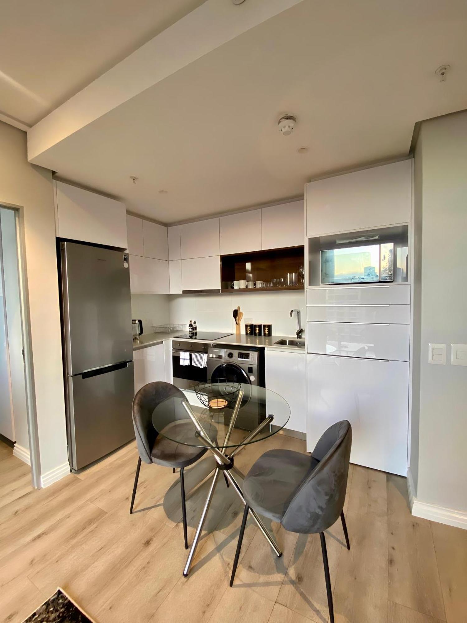 Apartment One Bedroom With Sea View *