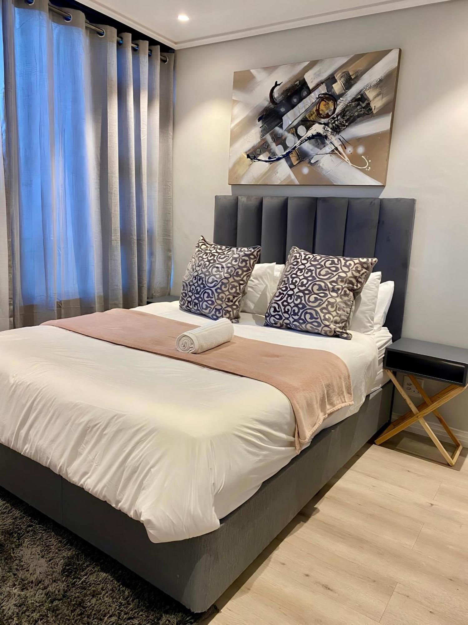 One Bedroom With Sea View Cape Town