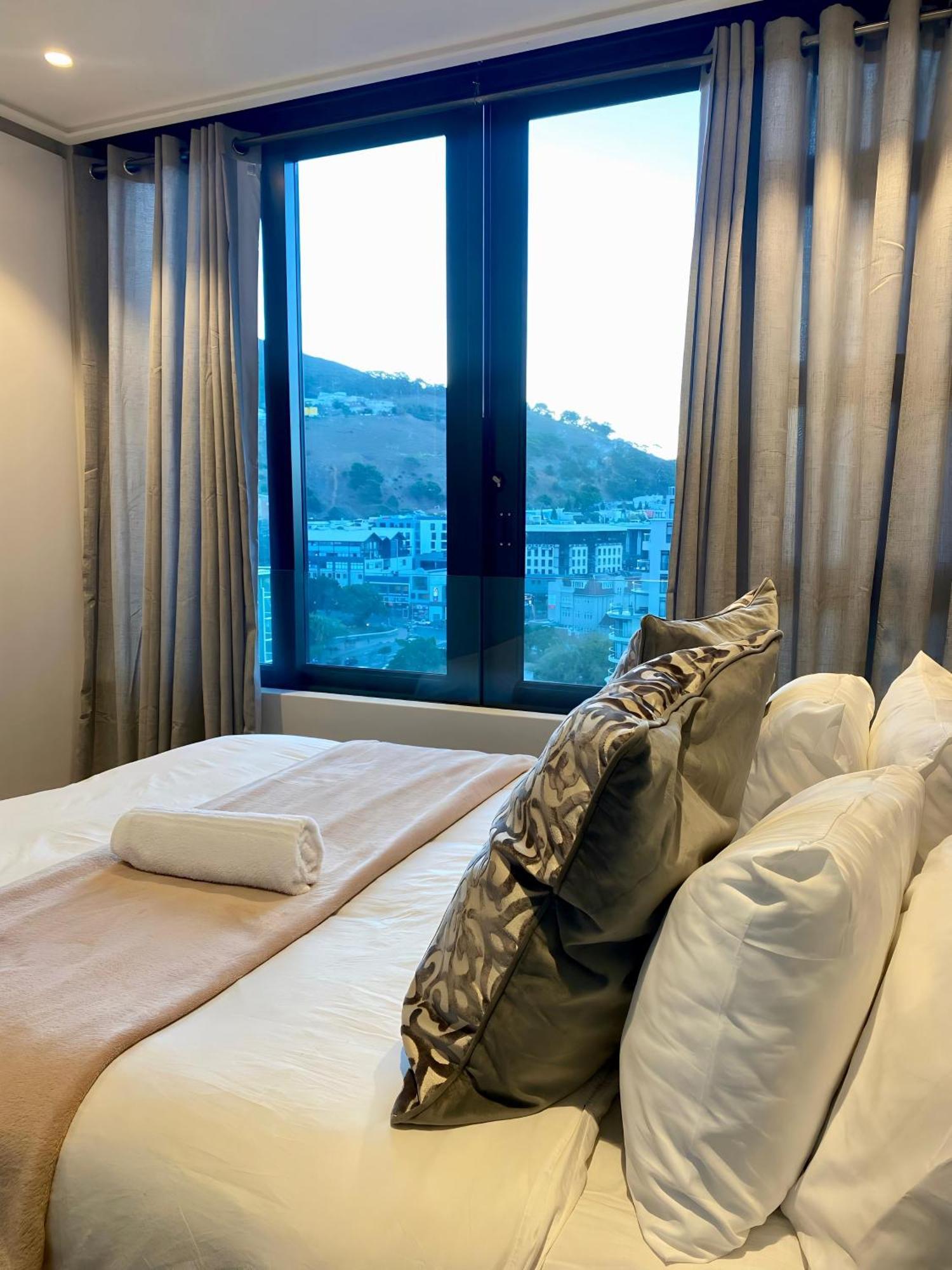 Apartment One Bedroom With Sea View *