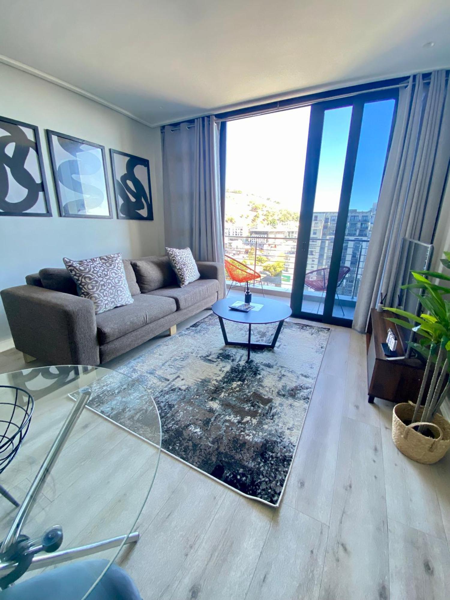 One Bedroom With Sea View Cape Town